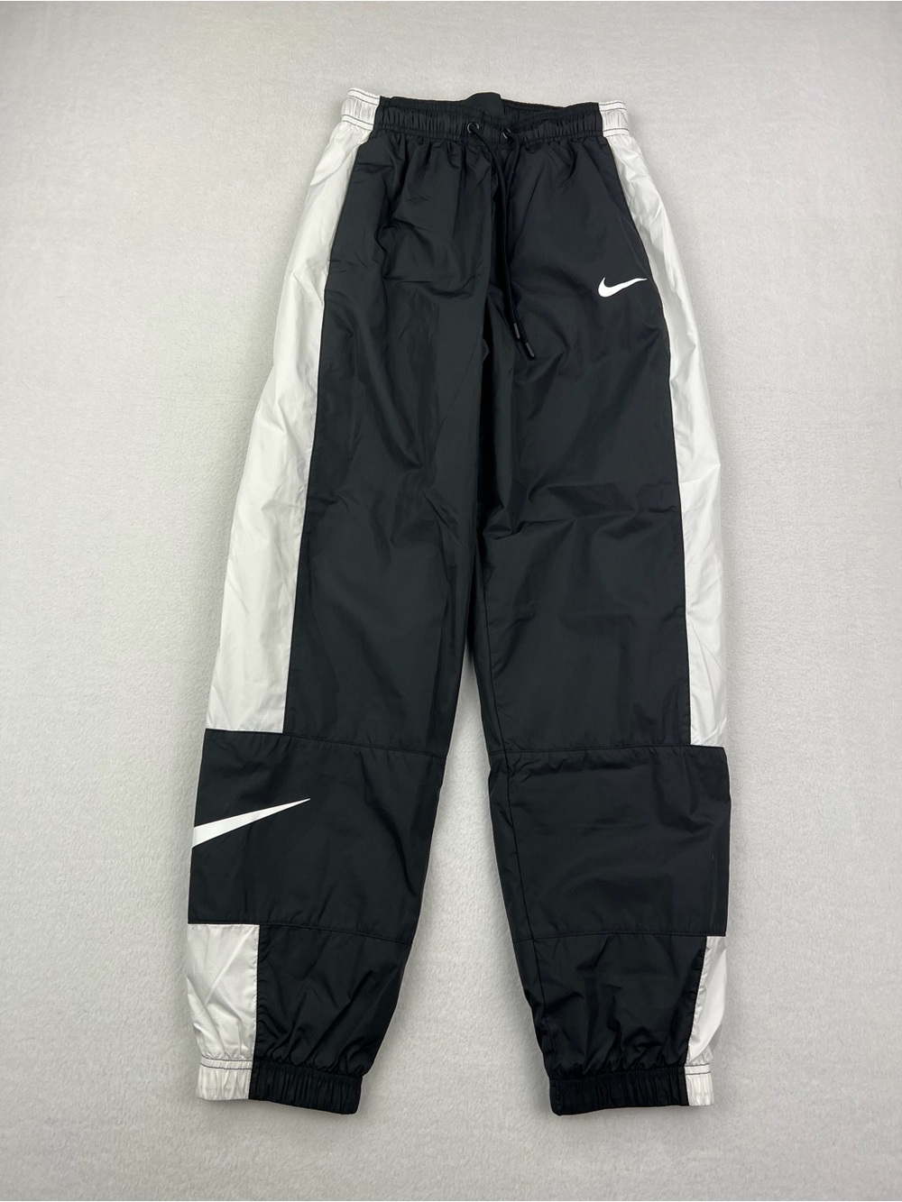 Nike Sportswear Womens Repel Woven Black Track Pants Size XS Baggy Fit Mid Waist